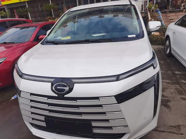 Фото 3 - GAC Trumpchi E8