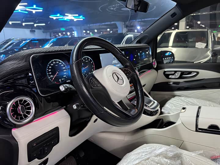 Фото 8 - Mercedes-Benz Vito