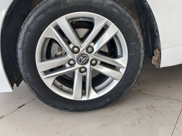 Фото 5 - Toyota Levin