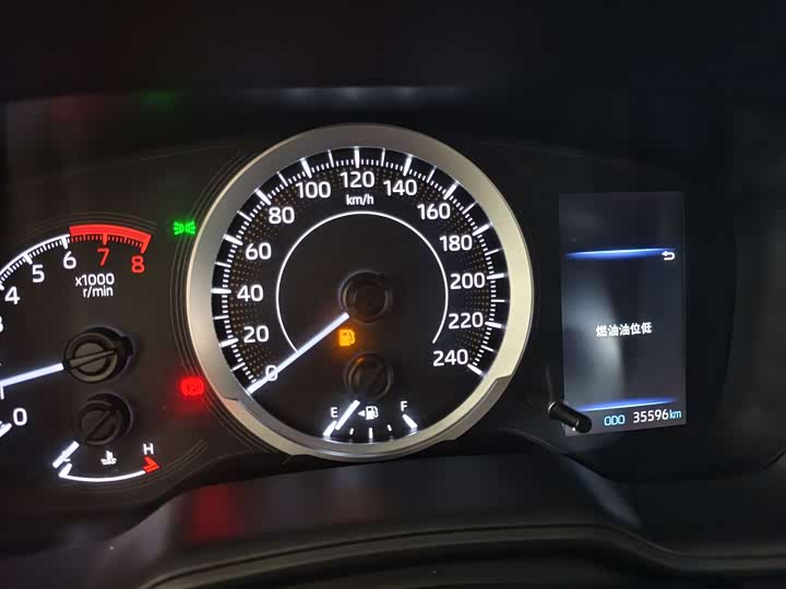 Фото 9 - Toyota Levin