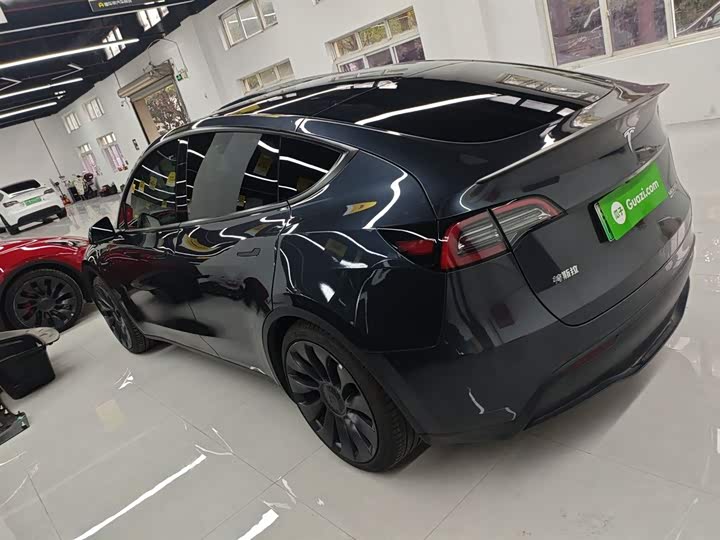 Фото 5 - Tesla Model Y