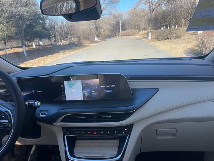 Фото 7 - Buick GL8 Hybrid