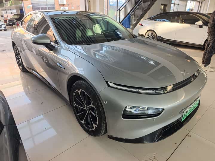 Фото 3 - XPeng P7