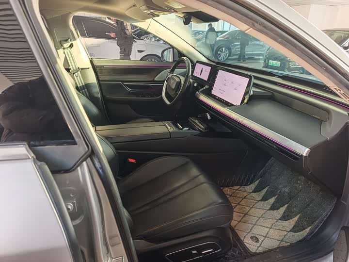 Фото 7 - XPeng P7