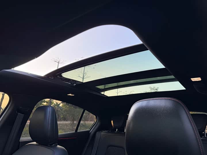 Фото 7 - Ford Focus