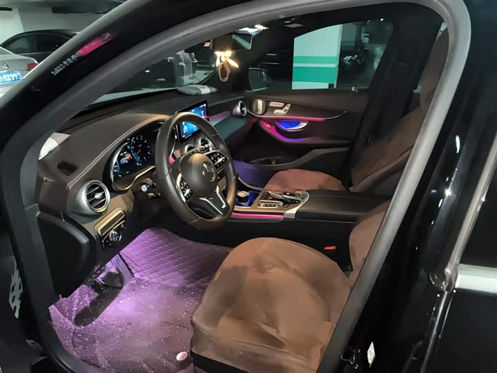 Фото 8 - Mercedes-Benz GLC-Class