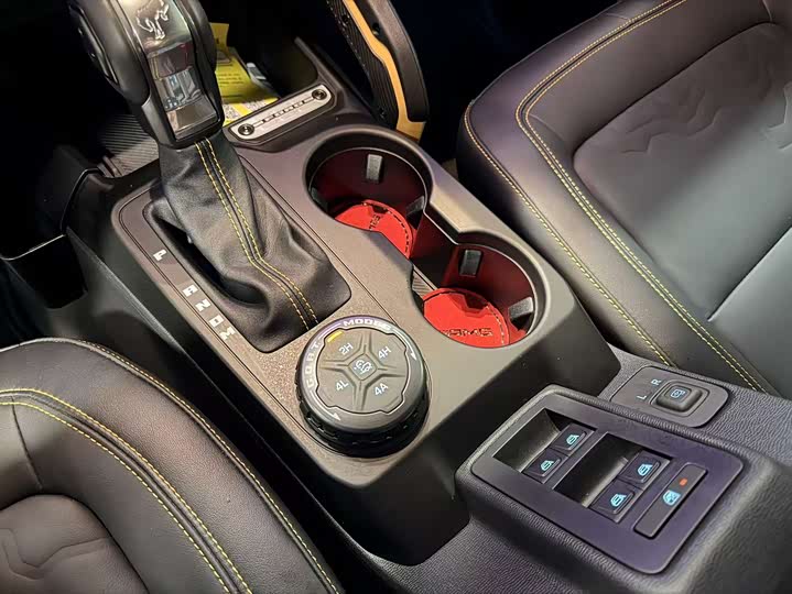 Фото 7 - Ford Bronco