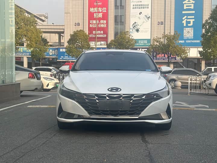 Фото 2 - Hyundai Elantra N line