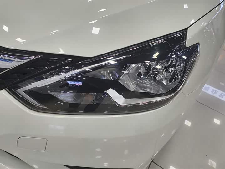 Фото 5 - Nissan Sylphy