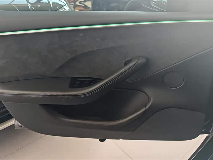 Фото 7 - Tesla Model 3