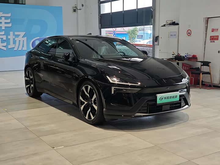 Фото 2 - Polestar 4