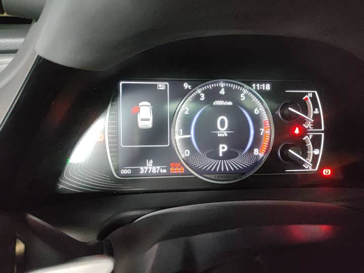 Фото 7 - Lexus ES