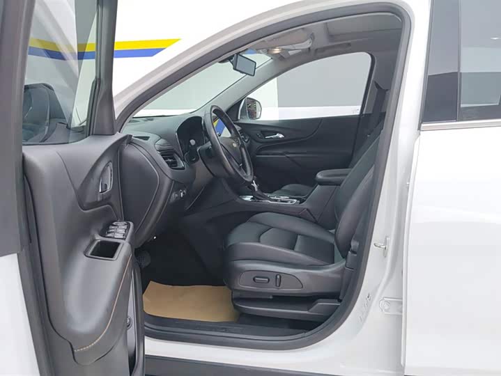 Фото 9 - Chevrolet Equinox