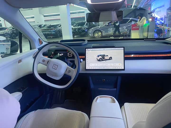 Фото 2 - Zeekr X