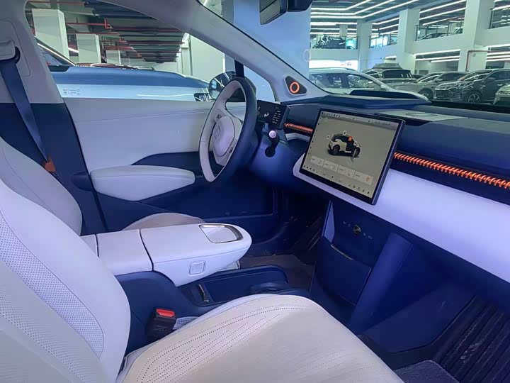 Фото 3 - Zeekr X