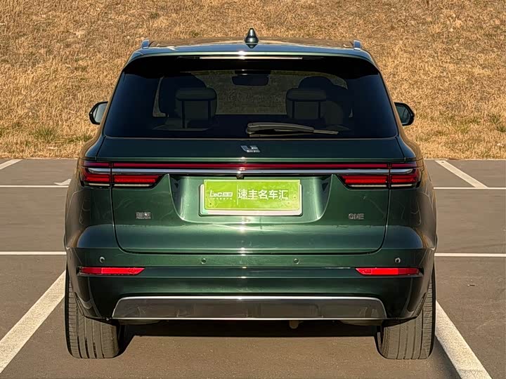 Фото 4 - LiXiang One