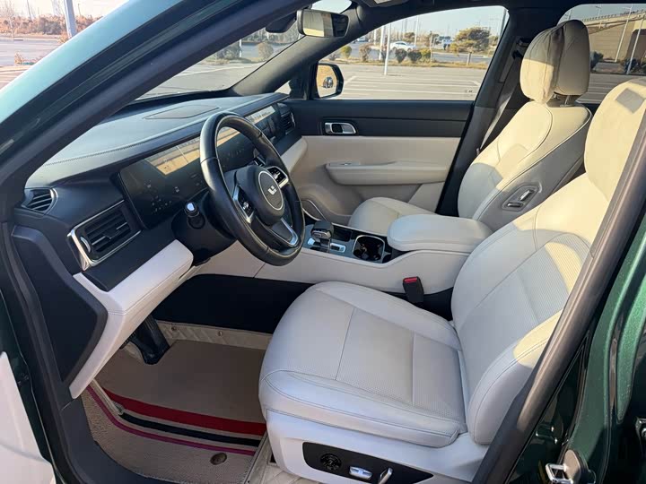 Фото 7 - LiXiang One