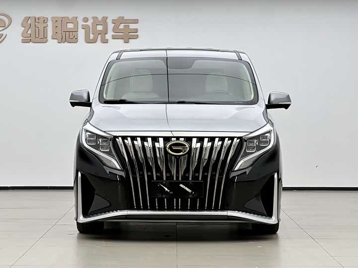 Фото 2 - GAC Trumpchi M8