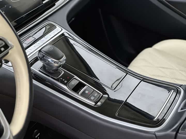 Фото 9 - GAC Trumpchi M8