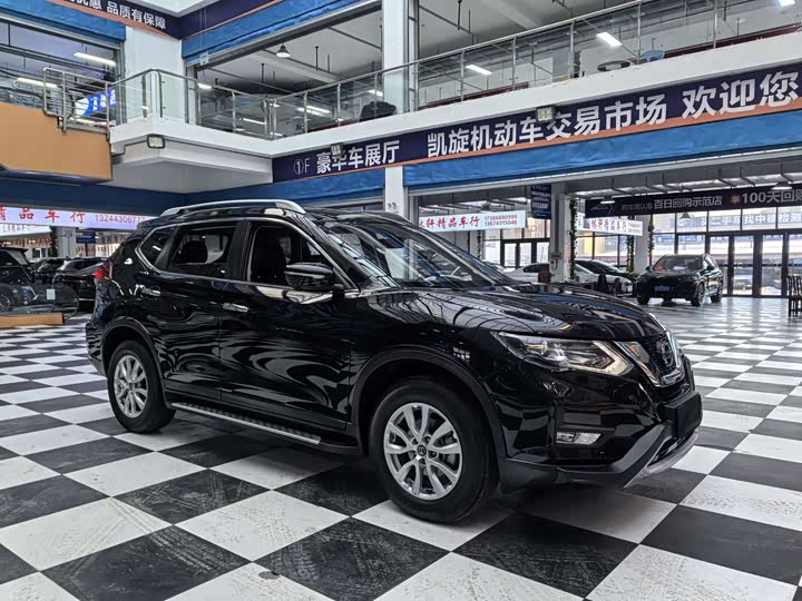 Фото 3 - Nissan X-Trail