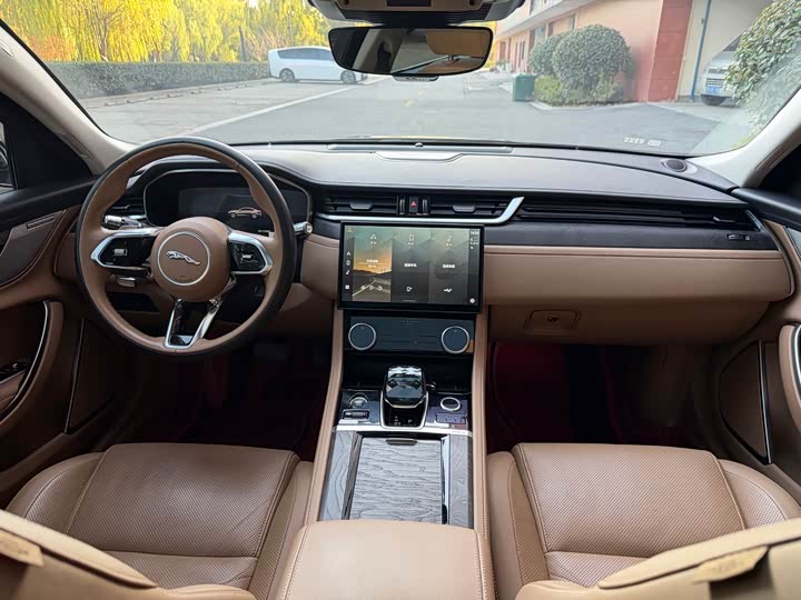 Фото 5 - Jaguar XF L