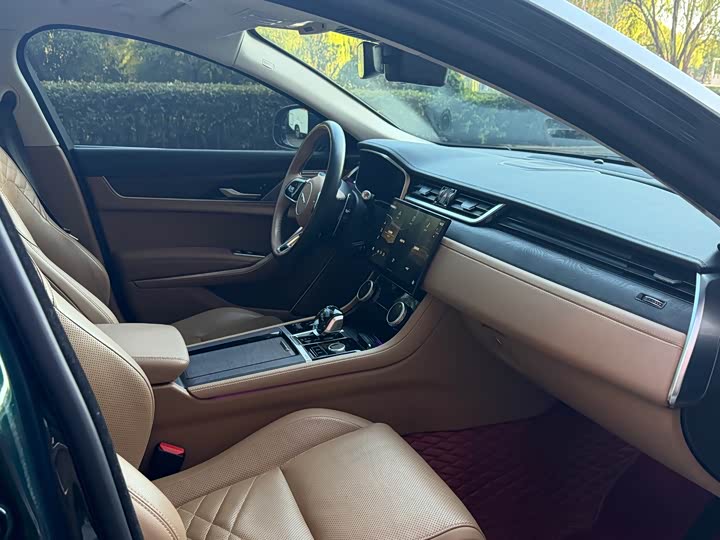 Фото 7 - Jaguar XF L