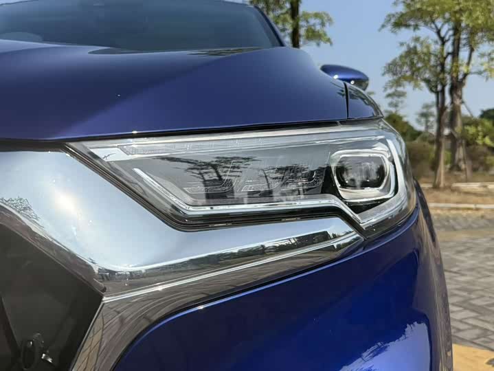 Фото 4 - Hongqi HS5