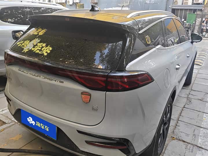Фото 3 - BYD Tang Hybrid/EV