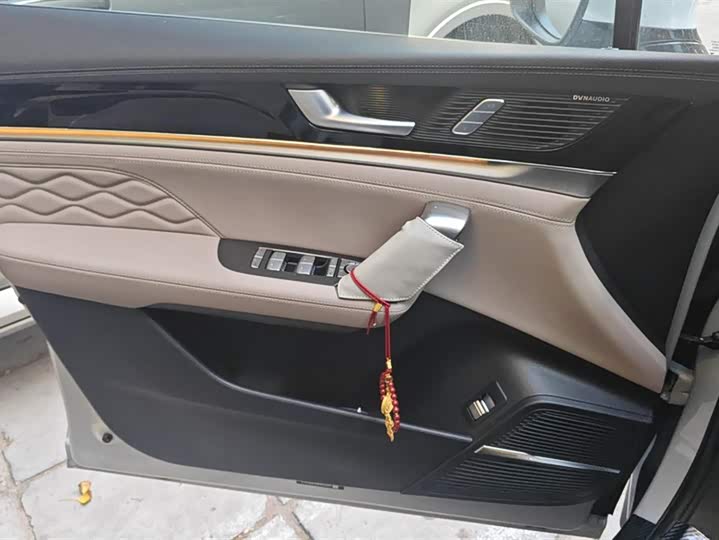 Фото 7 - BYD Tang Hybrid/EV