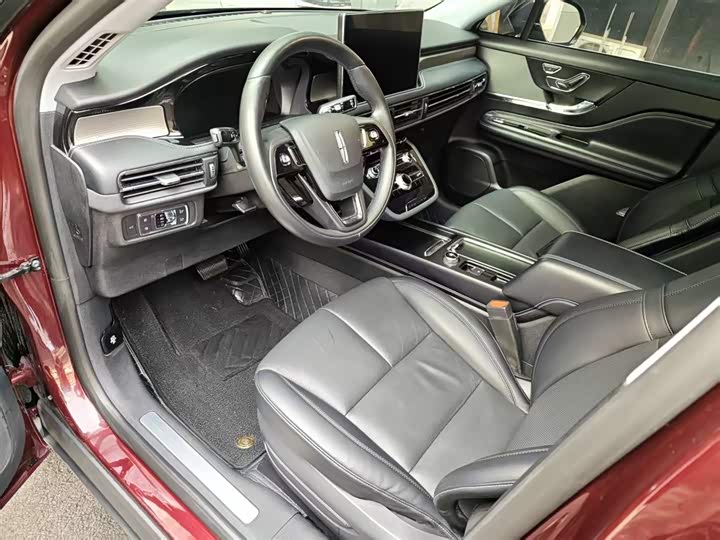 Фото 6 - Lincoln Corsair