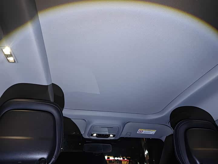 Фото 9 - Lincoln Corsair