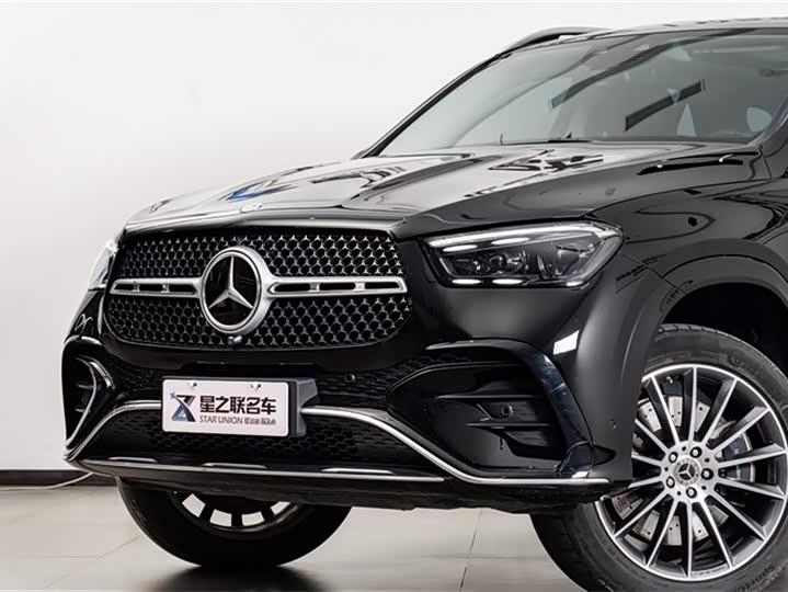 Фото 4 - Mercedes-Benz GLE-Class
