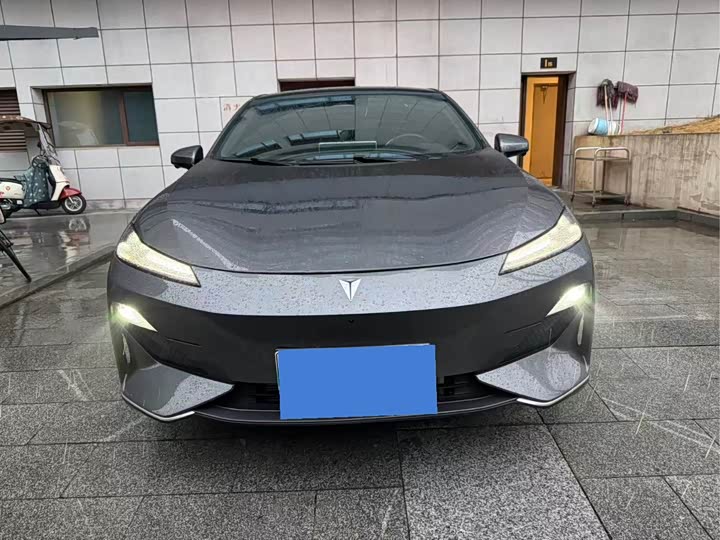 Фото 2 - Changan Deepal SL03