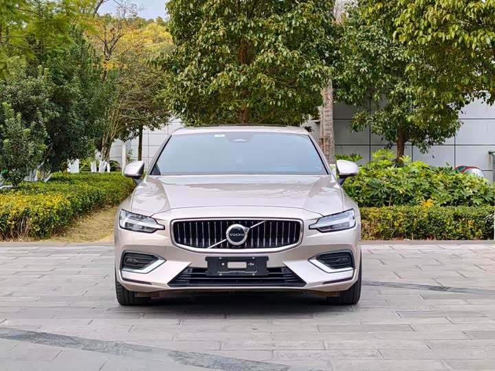 Фото 5 - Volvo S60