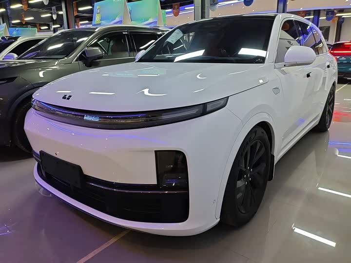 Фото 2 - LiXiang L7