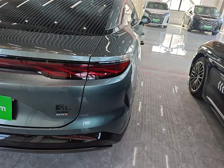 Фото 8 - BYD Han L