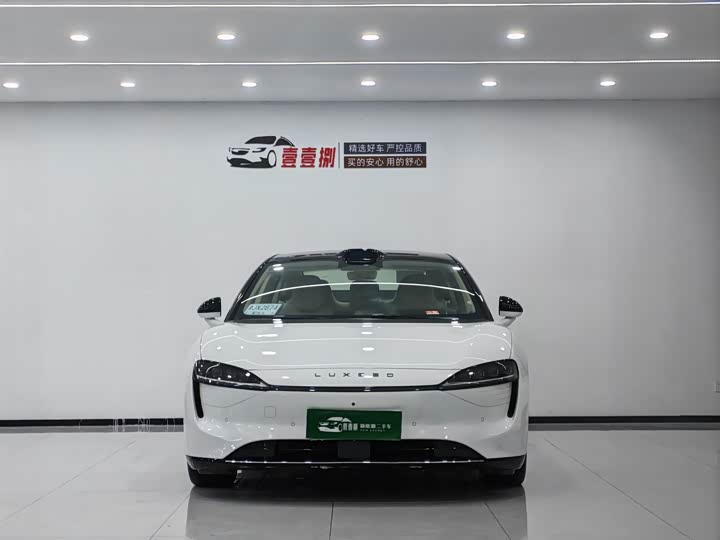 Фото 2 - Luxeed S7