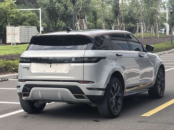 Фото 6 - Land Rover Range Rover Evoque L