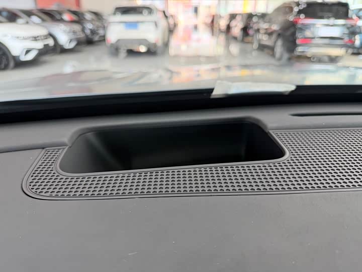 Фото 9 - Chery Tiggo 8L