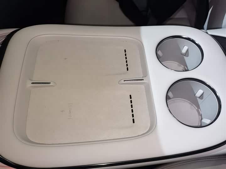 Фото 9 - XPeng G7