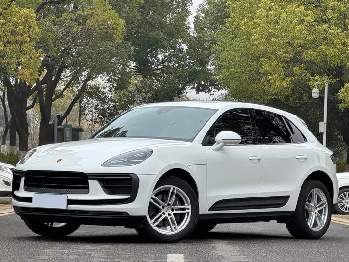 Фото 1 - Porsche Macan