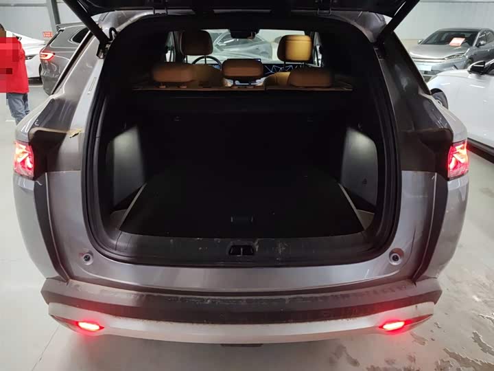 Фото 9 - BYD Song L DM-i Hybrid