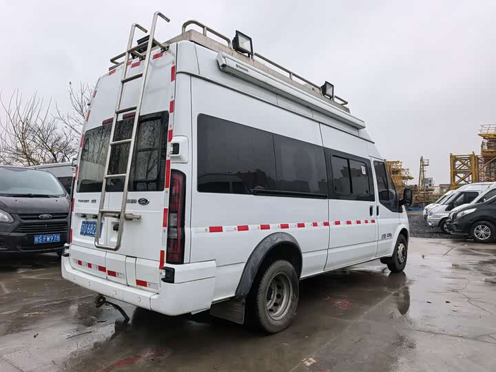 Фото 4 - Ford Transit New