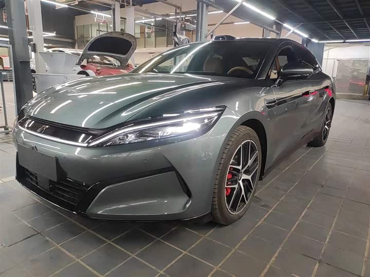 Фото 2 - BYD Han L