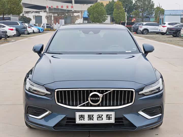 Фото 3 - Volvo S60