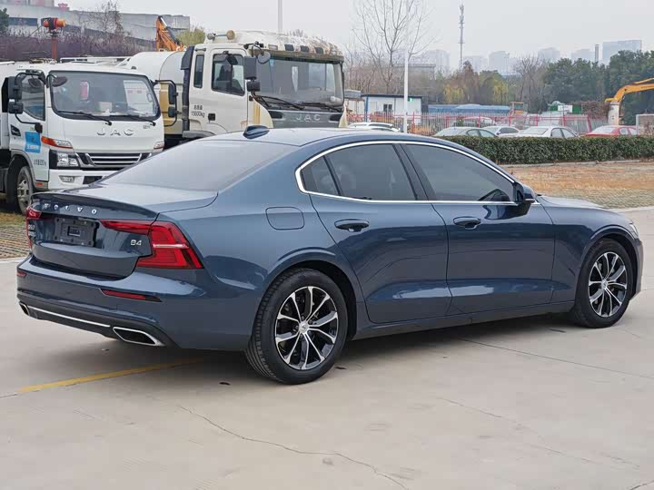 Фото 5 - Volvo S60