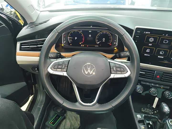 Фото 3 - Volkswagen Bora