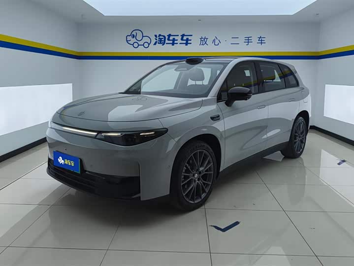 Фото 1 - Leapmotor C10