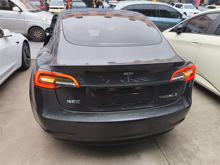 Фото 6 - Tesla Model 3