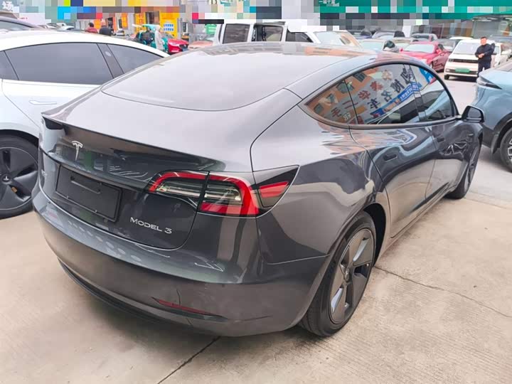 Фото 7 - Tesla Model 3